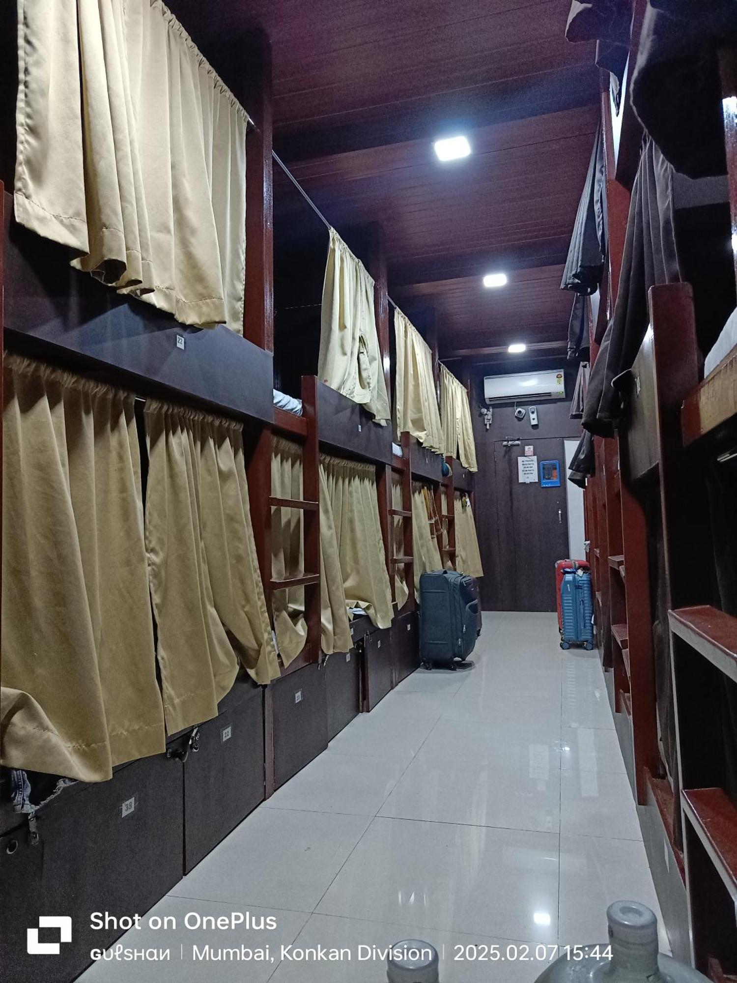 Asra Dormitory For Male And Female Mumbai Luaran gambar